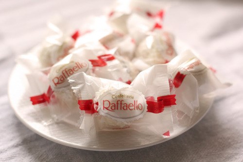 Kẹo Dừa Ferrero Raffaello 150g.