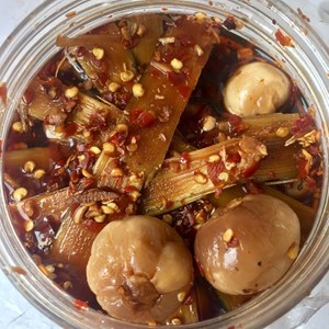 Cà muối mắm giòn tan, đặc sản Nghệ an, hộp 1kg.