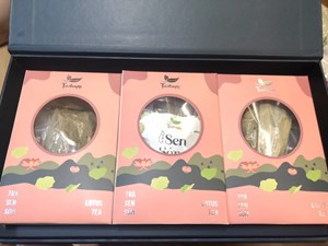 Bộ hộp 3 bông trà sen xổi, quà tặng cho người yêu trà Thủ đô.