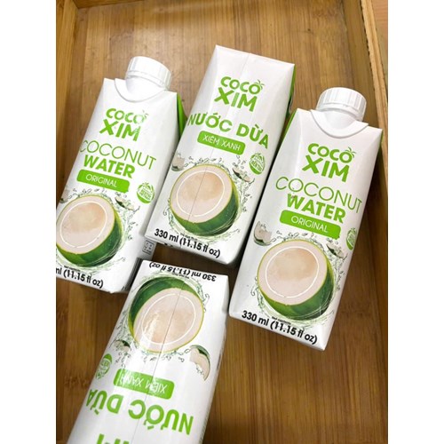 Nước Dừa Xiêm Tươi hiệu Cocoxim, thùng 12 hộp x 330ml