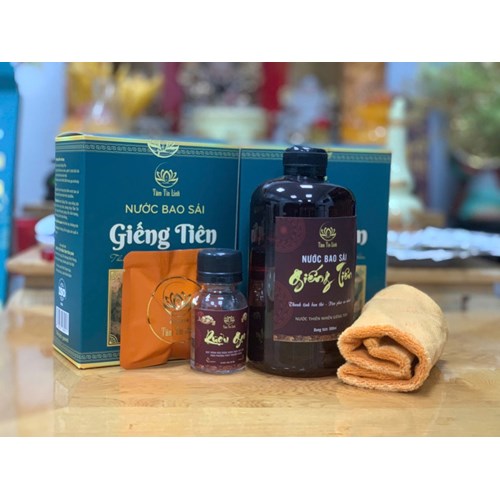 Nước bao sái, lau dọn ban thờ và vật phẩm phong thủy Giếng Tiên.